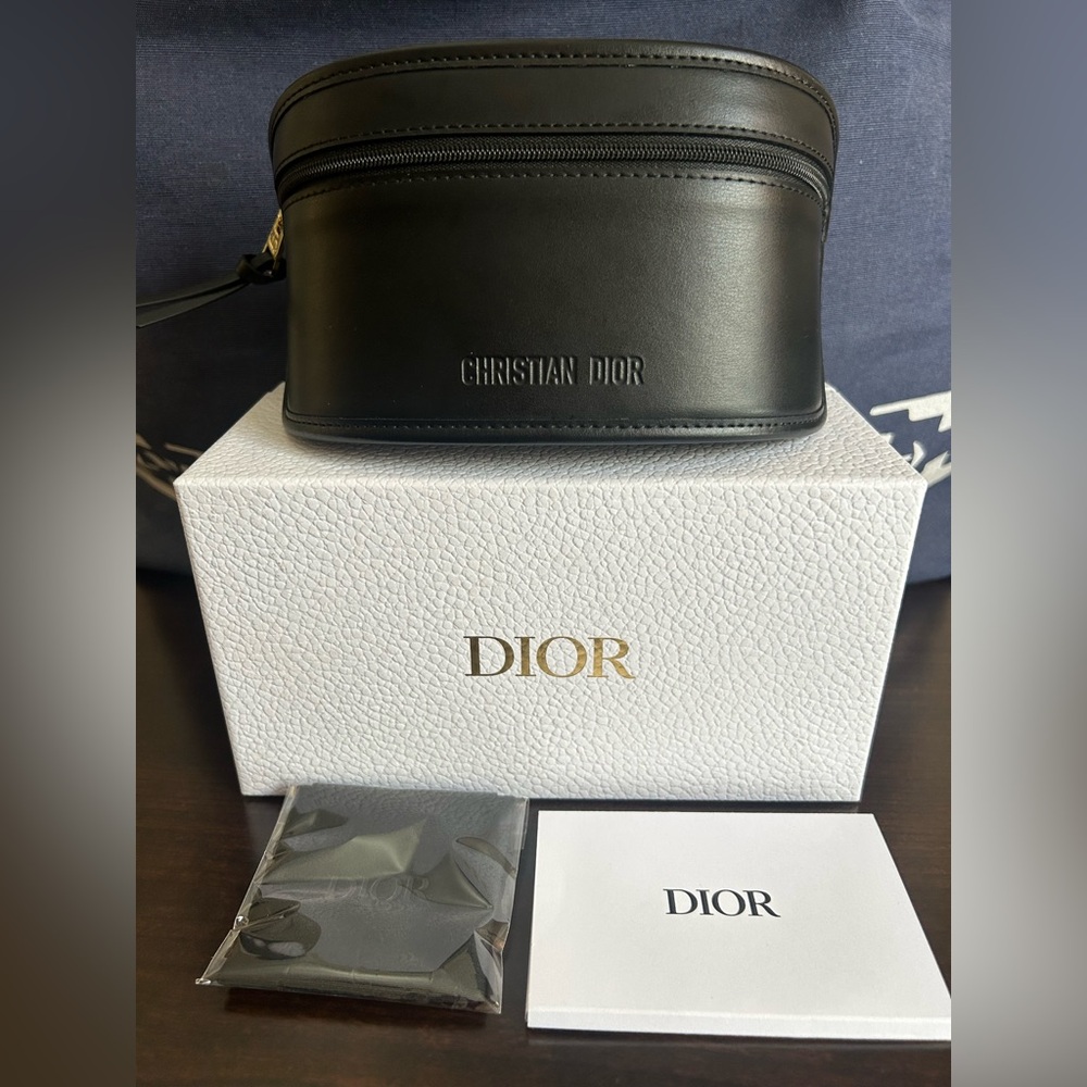 Dior CASE, BOX, PAPERS, AND CLOTH FOR SUNGLASSES ONLY - Picture 1 of 3